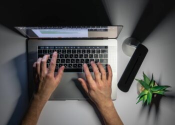 Oficina gratuita ensina a produzir vídeos profissionais para a Internet em Manaus