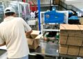 Para Trabalhar no Abastecimento e Empacotamento de Produtos Industriais