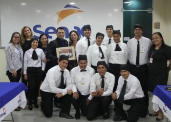 Inscrições abertas para curso gratuito de Garçom em Manaus