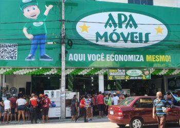 Apa Móveis está selecionando Ajudante de carga e descarga, Motorista de caminhão, Conferente, Agente de portaria, Operador de telemarketing, Operador de caixa, Vendedor de loja, Montador de Móveis; Envie seu currículo!